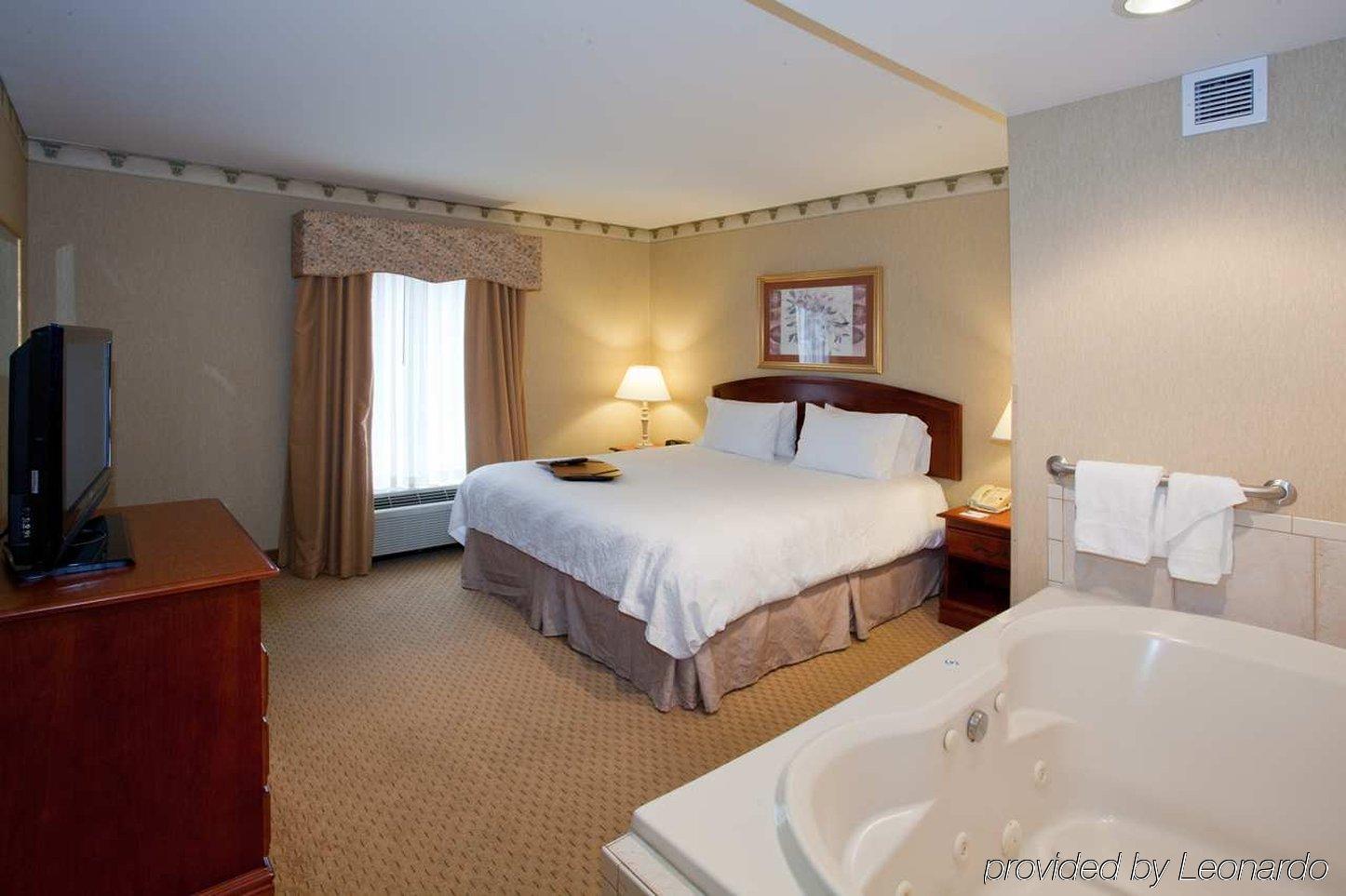 Hampton Inn Chicopee - Springfield Ngoại thất bức ảnh